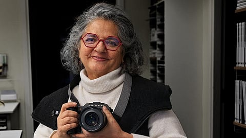 Dayanita Singh travelled during six winters, in the Eighties, with the musician, Zakir Hussain