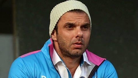 Sohail Khan apologizes for riding without helmet
