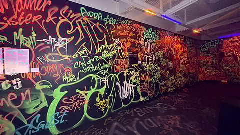 This series of artistic installation in Kolkata is based on street sensations.