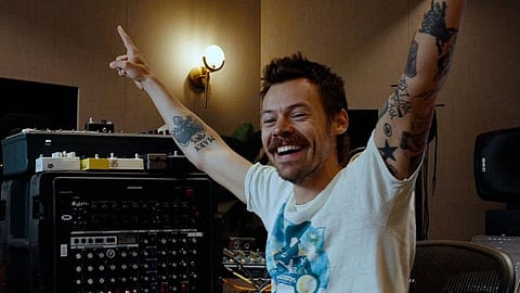 Harry Styles to drop lead single, Aperture from the Kiss All the Time. Disco, Occasionally album on Friday