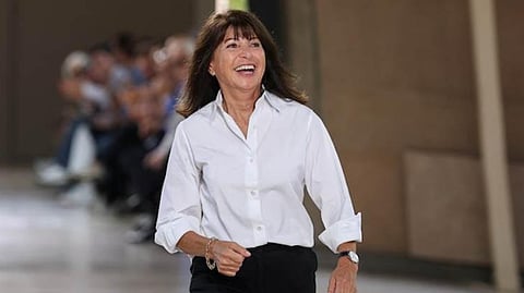 Nichanian stepped outside to acknowledge a standing ovation