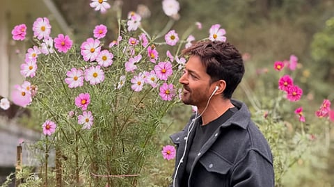 Harshvardhan Rane thanks director Omung Kumar as he wraps up the Vietnam schedule for Silaa