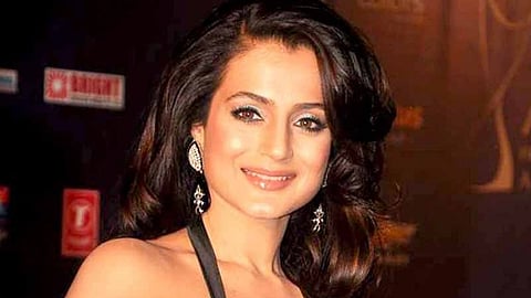Ameesha Patel faces non-bailable warrant in 2017 case, reacts
