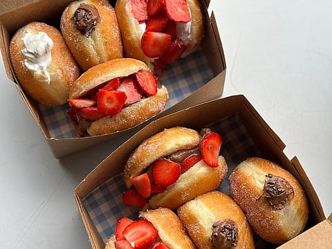 Indulge in Italian Bombolinis: Gobble Cake's latest delight in Hyderabad