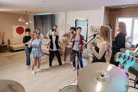 Hosting a house party? Here are 6 games that act as icebreakers among your guests