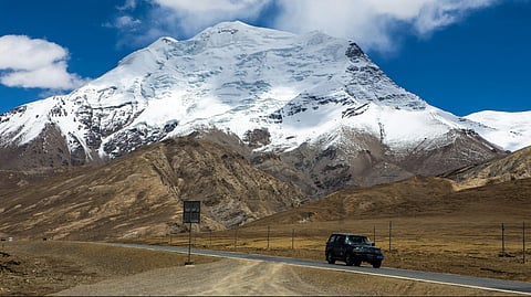 Experiencing altitude sickness? How to deal with it?