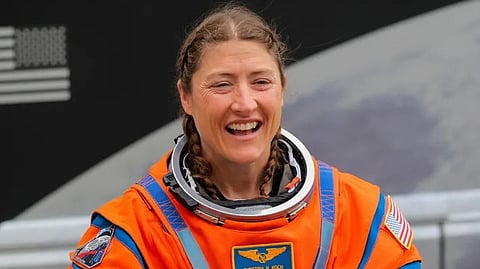 Jessica Alba reacts to Artemis II Astronaut Christina Koch's request of a lotion from her band