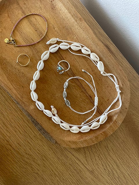 6 ocean- inspired jewellery for your beach vacations