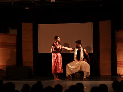When bodies speak and words fall silent: reimagining AK Ramanujan’s folktale in Hyderabad