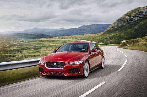Jaguar_XE