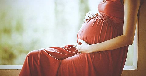 Wear shades of red green to feel a positive chi during a pregancy