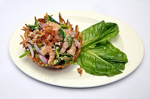 Yum kajeab normai farang goong sod