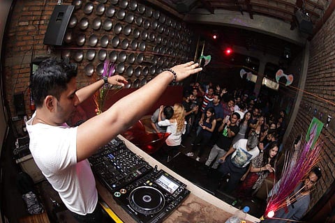 Better Sunday at Roxy, The Park, Kolkata