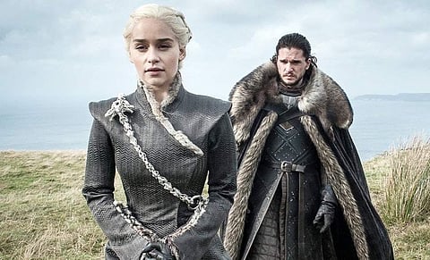 Emilia Clarke and Kit Harington in GOT