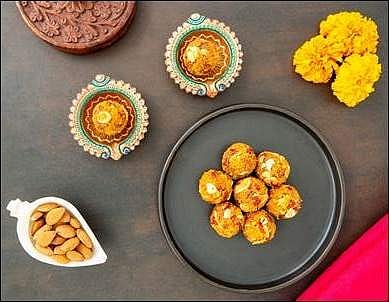 Almond and goji berry boondi laddoo