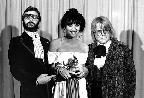 Linda Ronstadt flanked by Ringo Starr and Paul Williams (AP Photo)