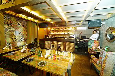 Live music and bar area in BG Bar and Restaurant