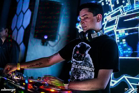 DJ Tuhin Mehta plays at Blend, Taj Club House