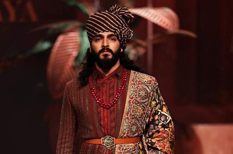 JJ Valaya launches his 2019 couture collection Tabriz (Photo: IANS)