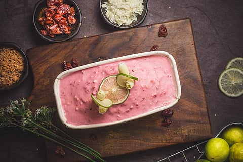 Lemon cake with berry crunch