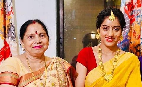 Deepika Singh with her mother