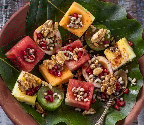 Recipe: This Kuliye Ki chaat with seasonal fruits and walnuts is super delish!