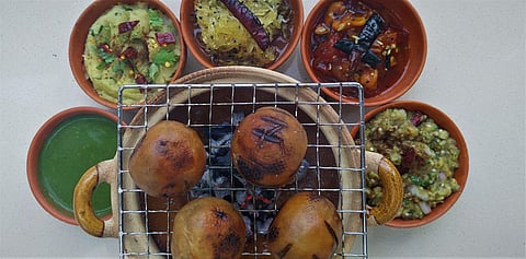 Litti Chokha with Chutney