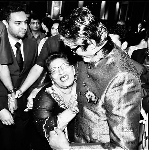 Amitabh Bachchan shares an image with Saroj Khan