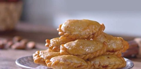 Hersheys Apple Pie Gujiya