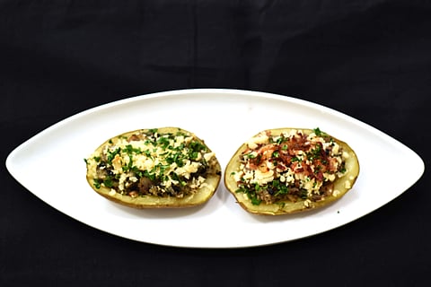 Stuffed jacket potatoes