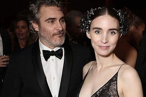 Joaquin Phoenix with Rooney Mara (Source: Internet)