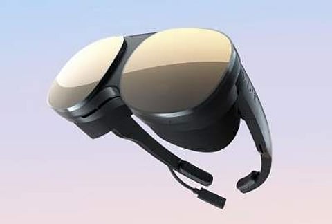 HTC VR headset