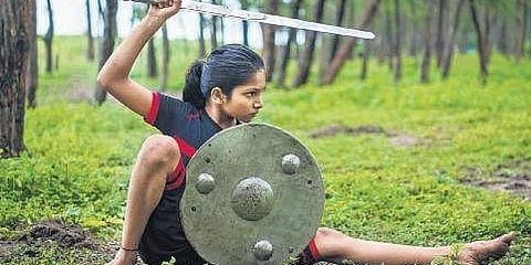 Neelakandan Nair doing Kalaripattu
