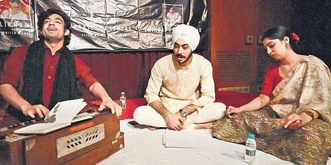 Prajesh Kashyap, Ajay Pal Singh, and Vrinda 'Hayat' Vaid at a 'mehfil'