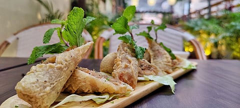 Chicken Spring Roll at L'instant Cafe