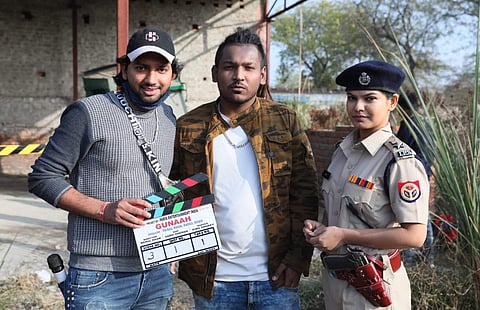 Rahul Khan with the cast