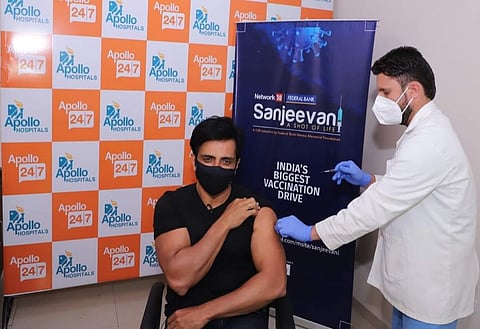 Sonu Sood gets the first dose of the COVID-19 vaccine