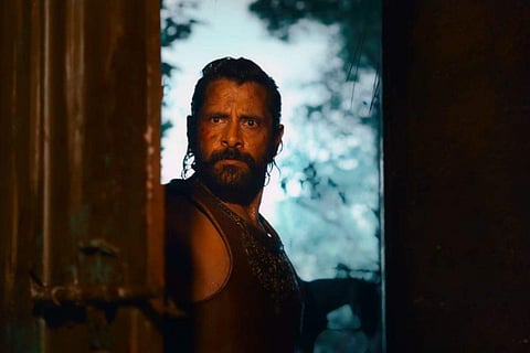 Vikram plays the role of prince Aditha Karikalan in the movie