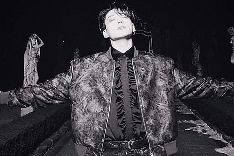 Reports said that Jungkook went to Qatar during the last week of October