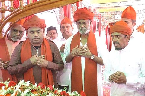 Rajinikanth with AR Rahman at Ameen Peer dargah