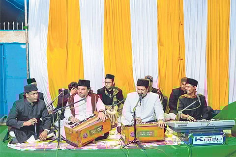 Warsi brothers during performance