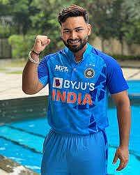 Rishabh Pant suffers serious injury in car accident