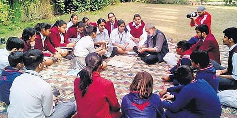 Rakesh Khatri taking birds’ nest-making workshops for different school students. (File photo)