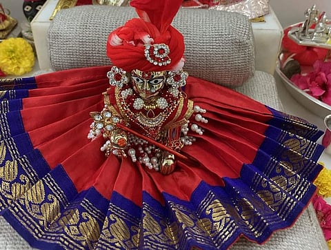 Kalpana Sonthalia's Adorning God offerings