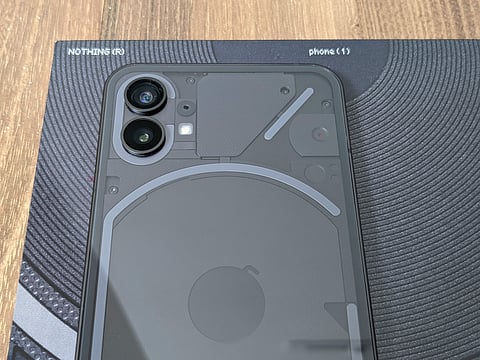 Nothing Phone (1)