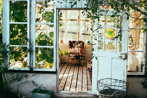 Here are some tips on styling your outdoor areas