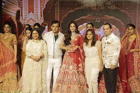 Dolly Jain, Ratul Sood, Nusrat Jahan, Pallavi Poddar and Abhishek Sachdev