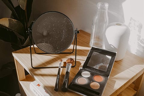 5 makeup essentials in any makeup kit