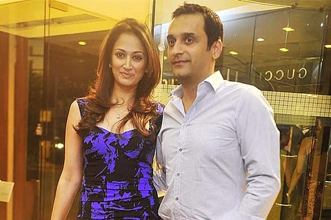 Actress Gayatri Joshi with her husband Vikas Oberoi
