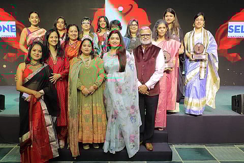 Devi Awards Kolkata 2023 winners with Lakshmi Menon, Sharmistha Ghosal, Neha Periwal, Kushboo Sundar and Prabhu Chawla